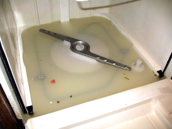 Посудомоечная машина не сливает воду | Вызов стирального мастера на дом в Лобне